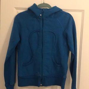 Lululemon sweatshirt